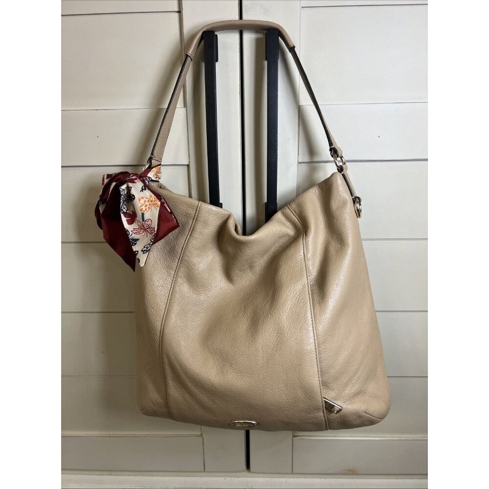 Coach Madison Isabelle Shoulder Bag Pebbled Leather Purse Cream Beige Tan